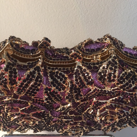 Clutch - Picture 4 of 4